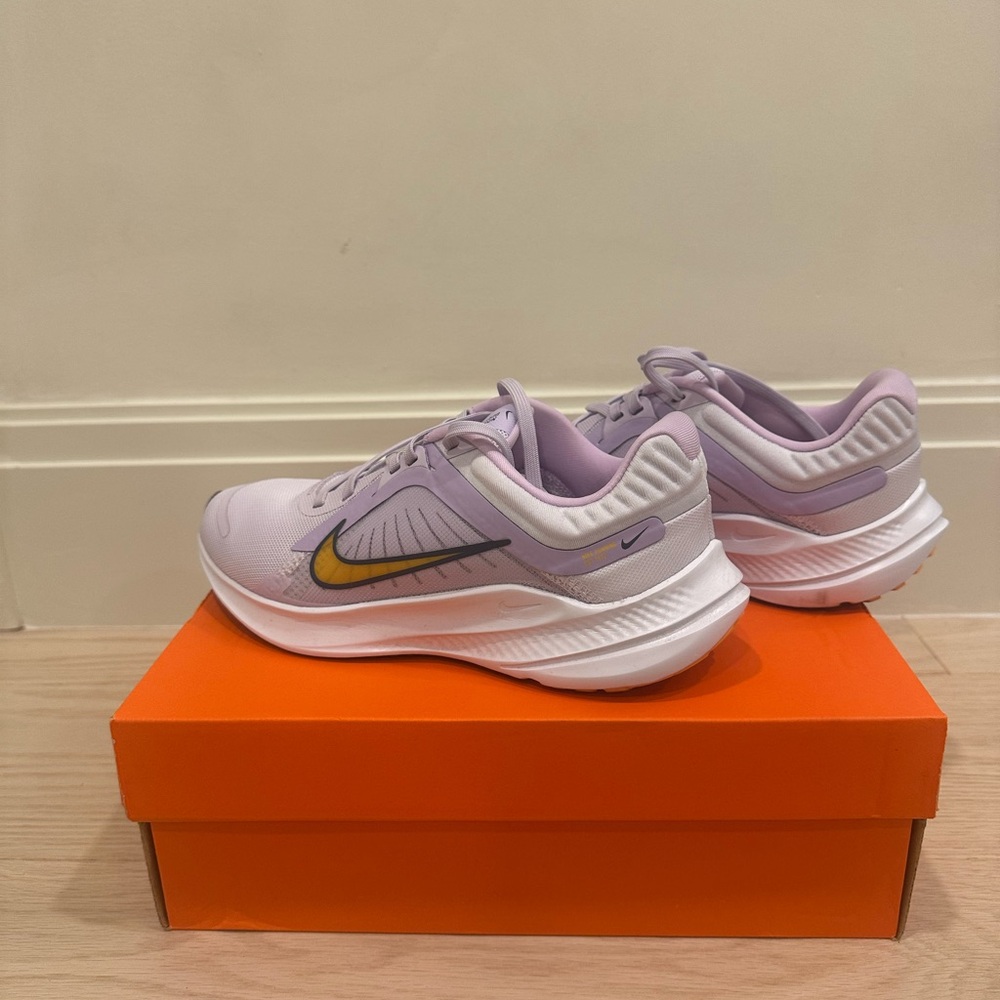 Nike Women's Quest 5 - Lavender and Gold Sneakers